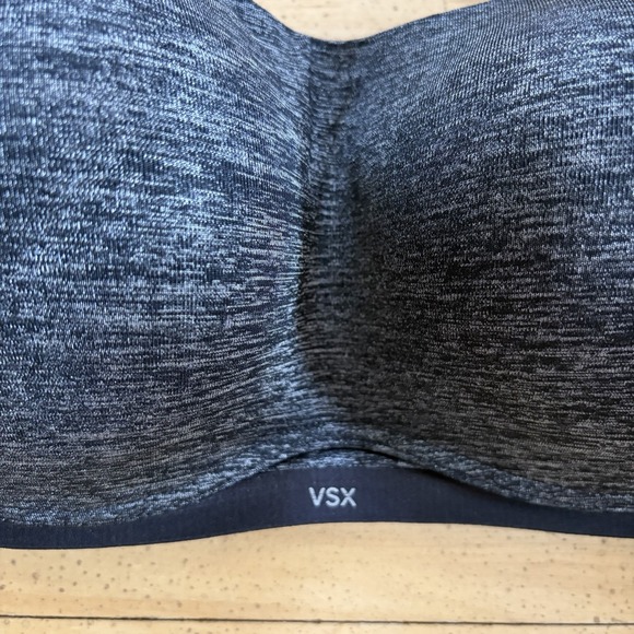 Victoria's Secret The Ultimate Maximum Support Sports Bra Charcoal Gray 34DD - Picture 2 of 10